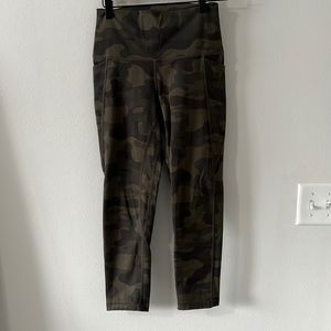 Senita Athletics Camo Leggings